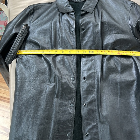 Black leather shirt. - Picture 8 of 12